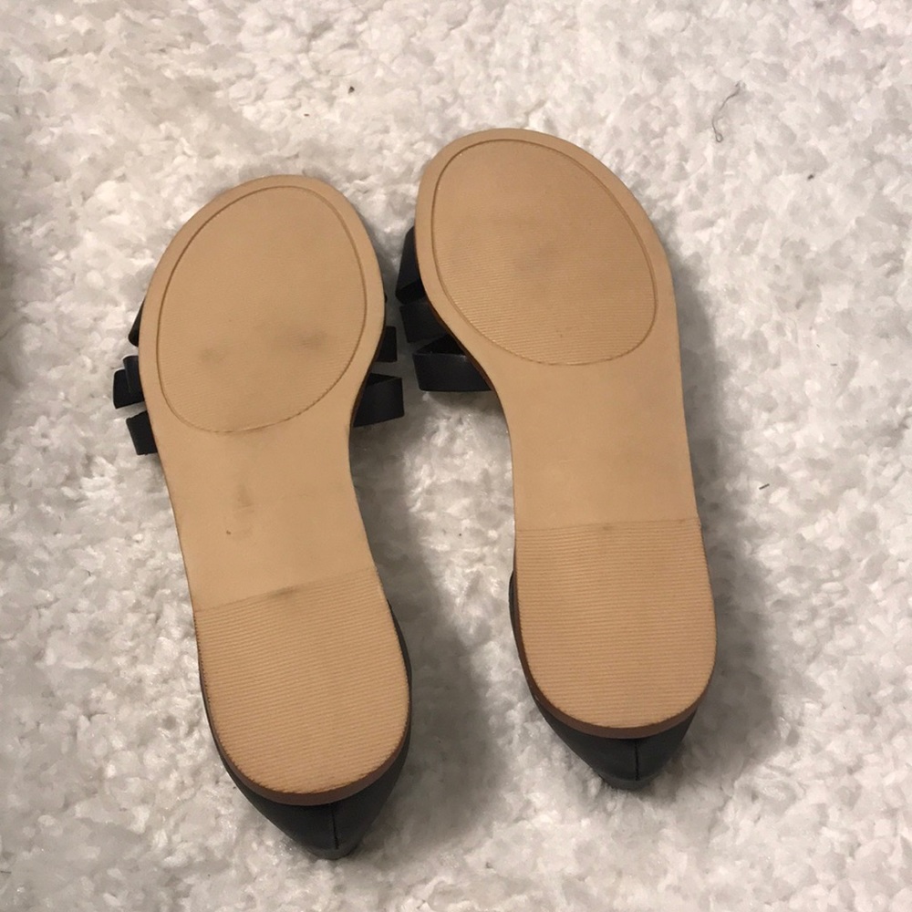 Mari A. Flats - Picture 3 of 5